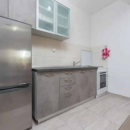 Apartmani Mila Gornji Karin Exterior photo