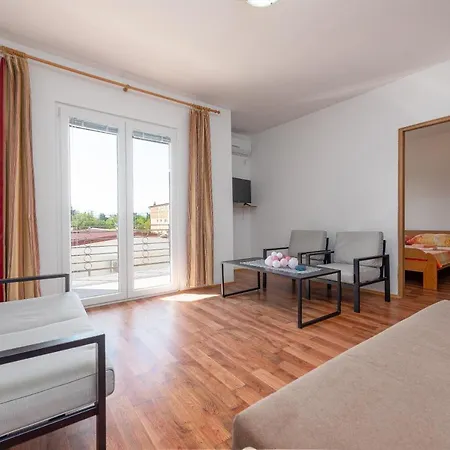 Apartmani Mila Gornji Karin Exterior photo